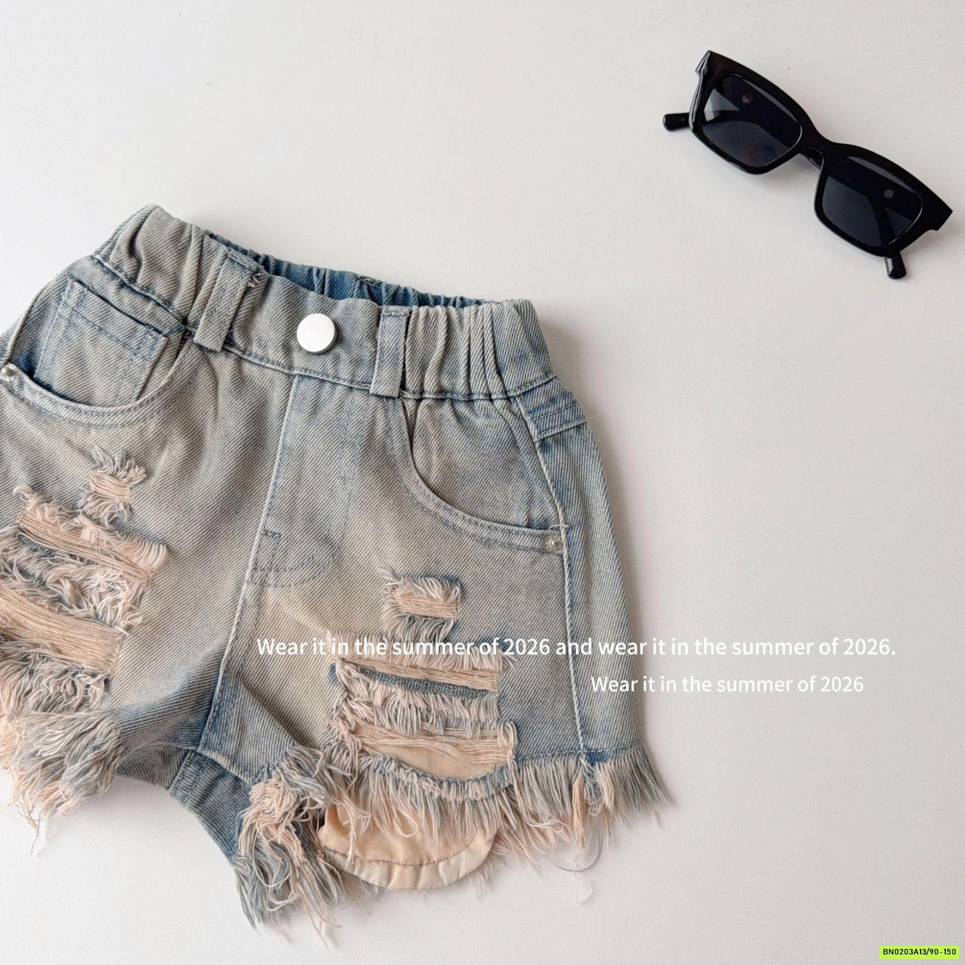 SHORT JEANS RÁCH CÁ TÍNH QKIDS