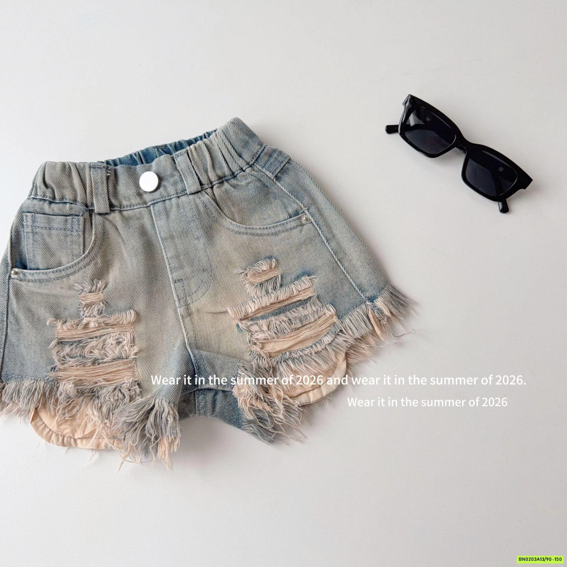 SHORT JEANS RÁCH CÁ TÍNH QKIDS