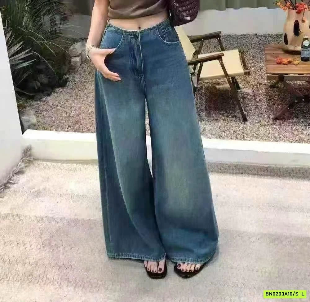 JEANS ỐNG RỘNG BẠC GỐI WGWE7137