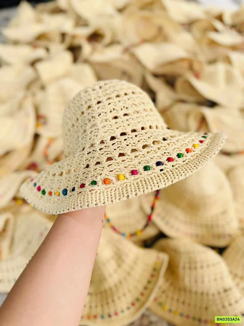 MŨ CÓI QUAI SẮC MÀU