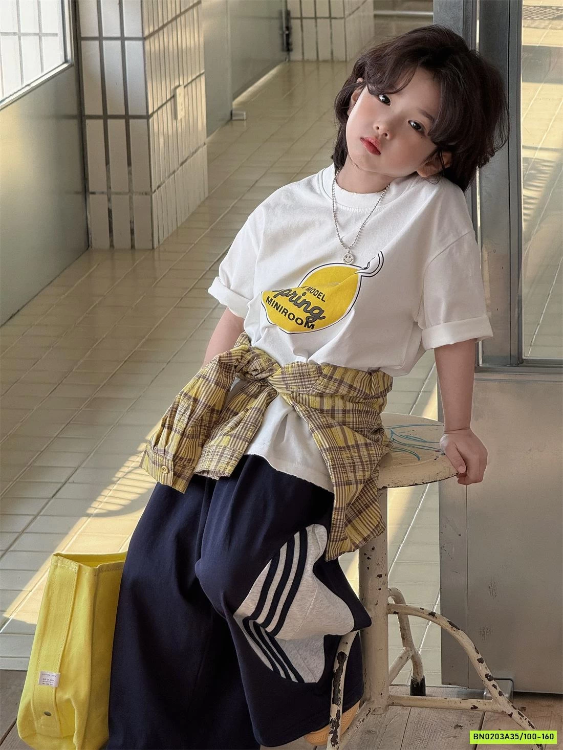 ÁO THUN CHỮ SPRING