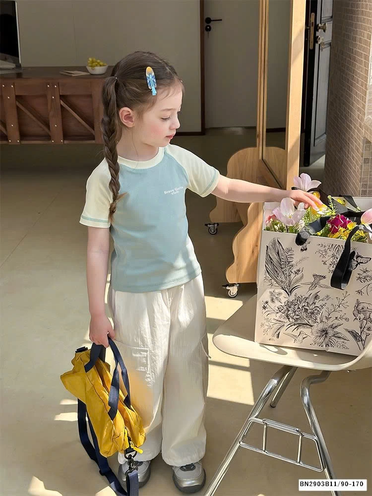 ÁO THUN PHỐI MÀU CHỈ NỔI  AMBB 25B027