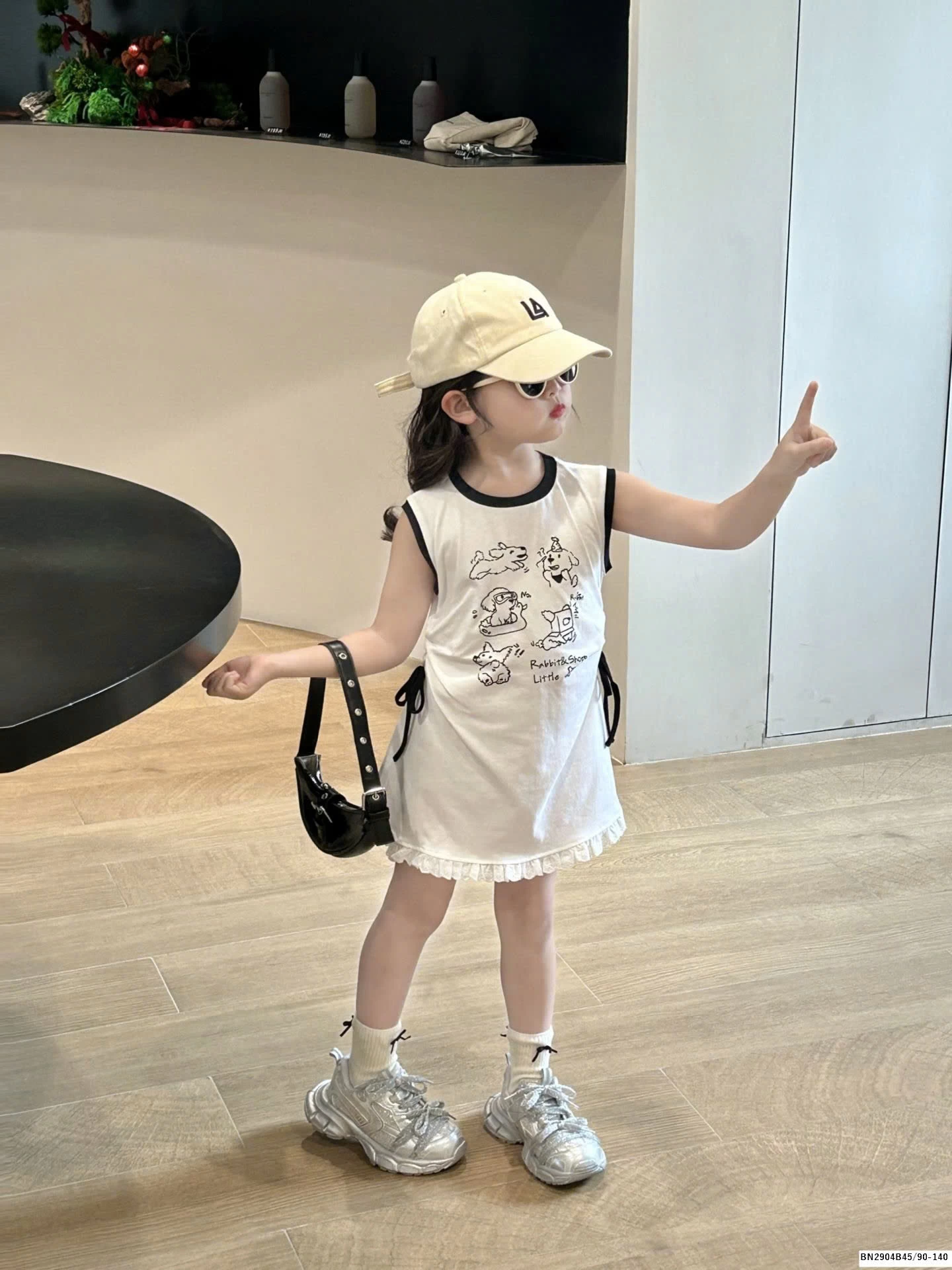 ĐẦM SUỐNG SÁT NÁCH