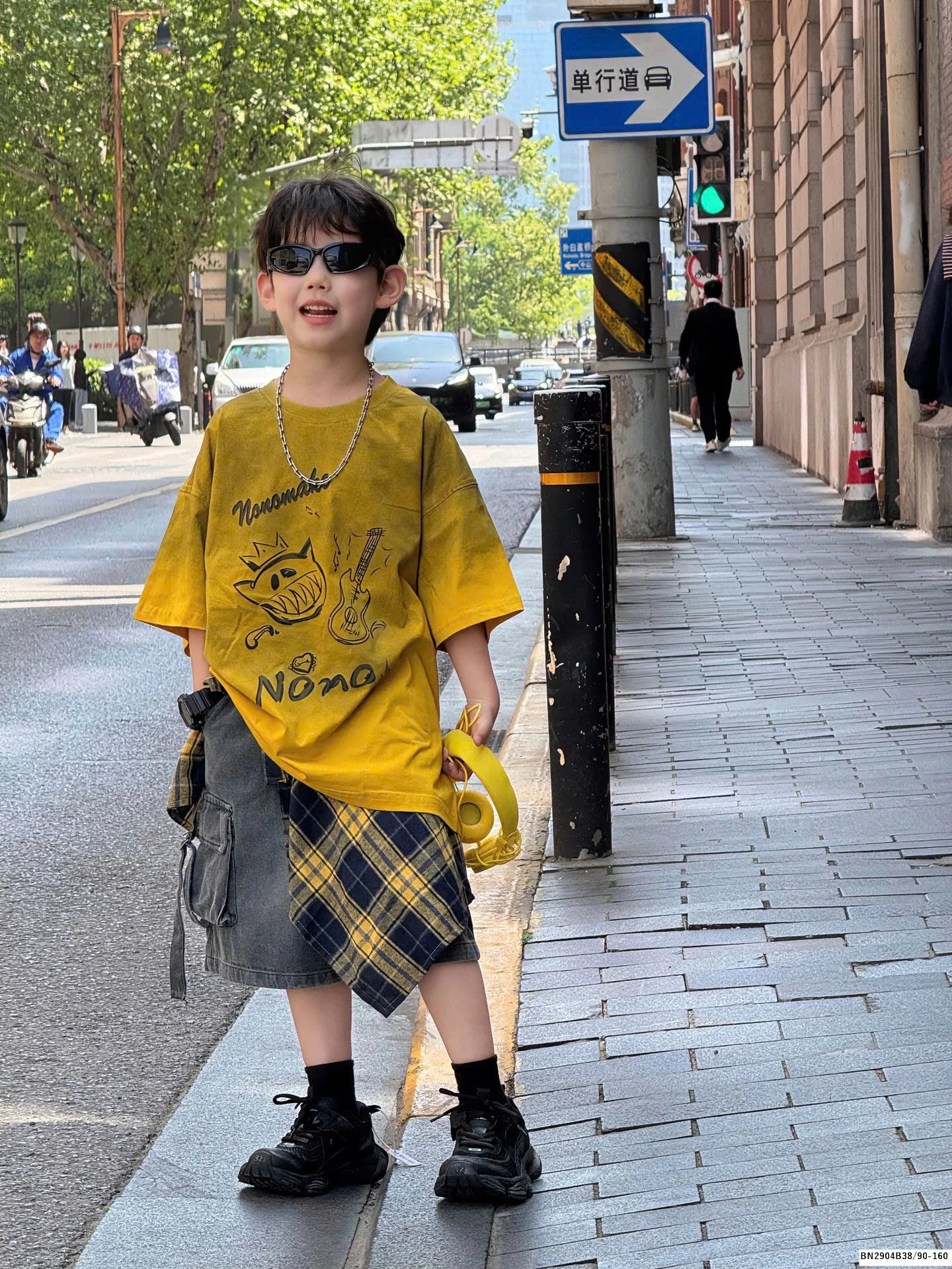 ÁO THUN LOANG VÀNG MONSTER