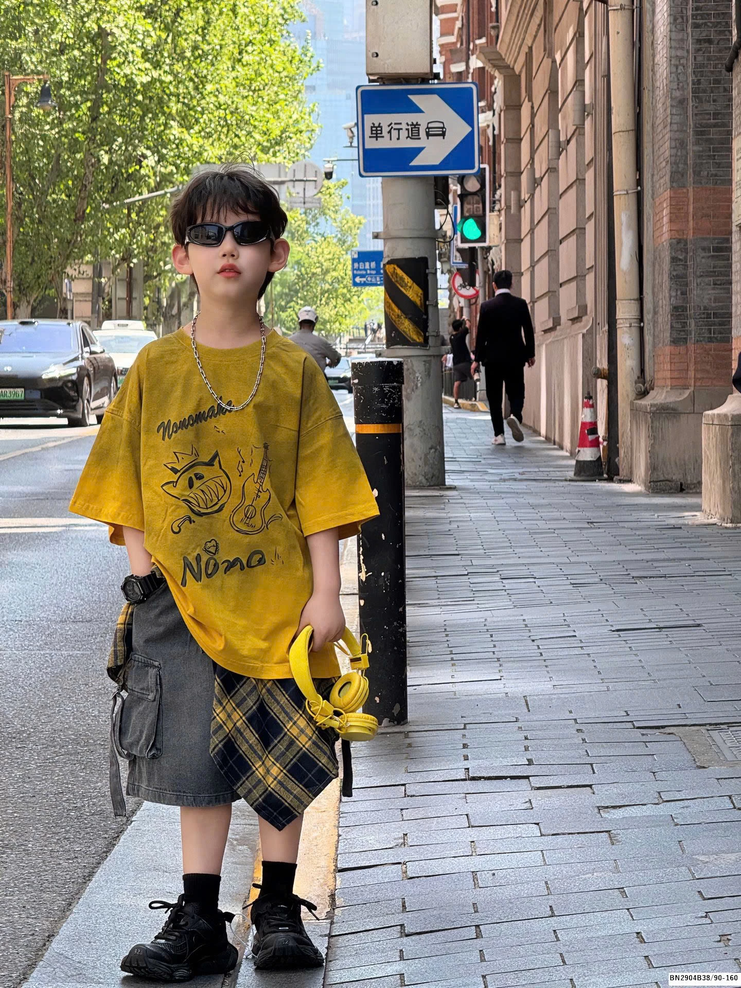 ÁO THUN LOANG VÀNG MONSTER