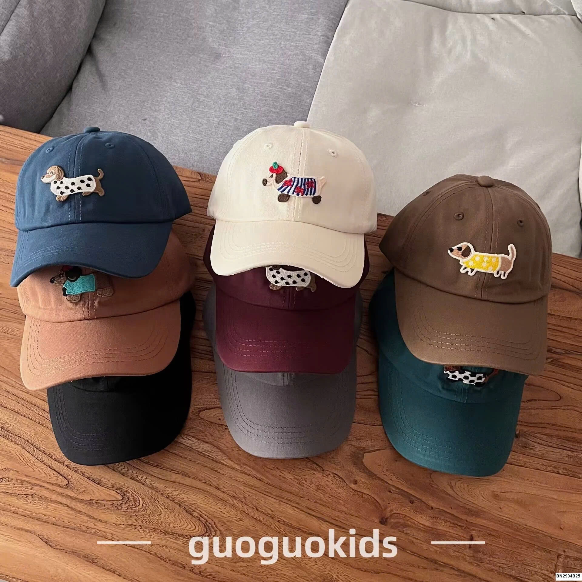 MŨ LƯỠI TRAI HÌNH CÚN