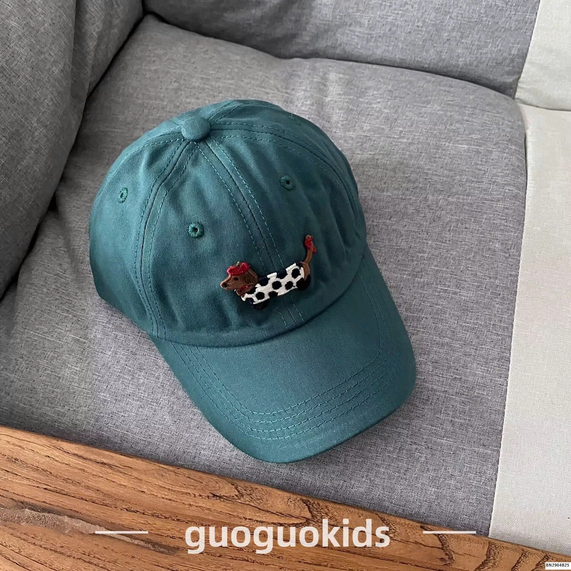 MŨ LƯỠI TRAI HÌNH CÚN