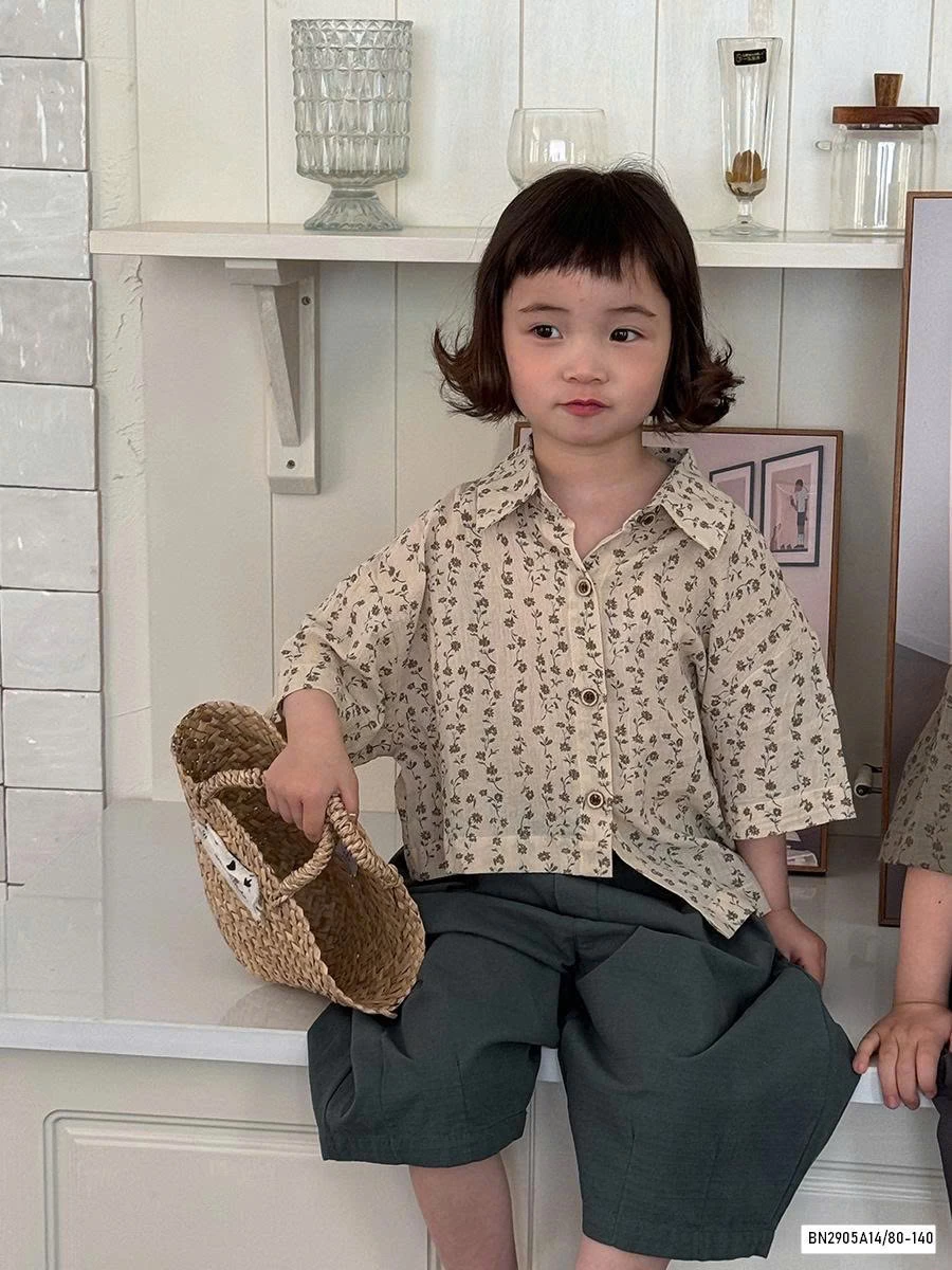 SƠ MI HOA NHÍ VẠT LỆCH