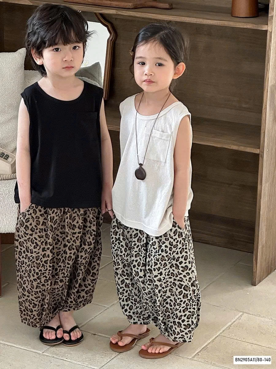 ÁO SÁT NÁCH MIX QUẦN BOOM