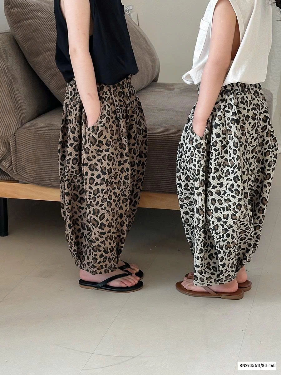 ÁO SÁT NÁCH MIX QUẦN BOOM