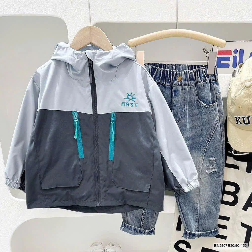 ÁO KHOÁC GIÓ KÈM MŨ NHÀ KACADY