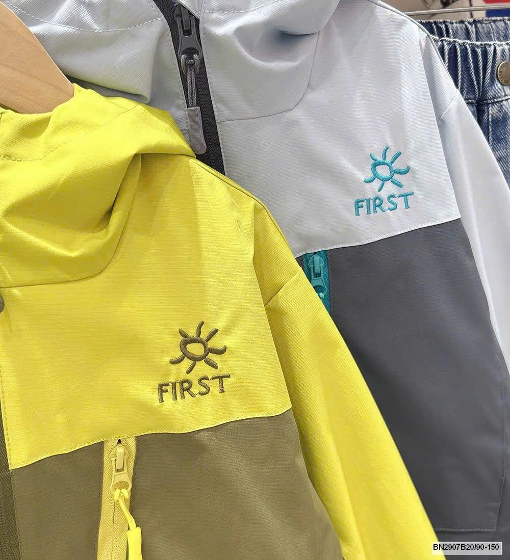 ÁO KHOÁC GIÓ KÈM MŨ NHÀ KACADY