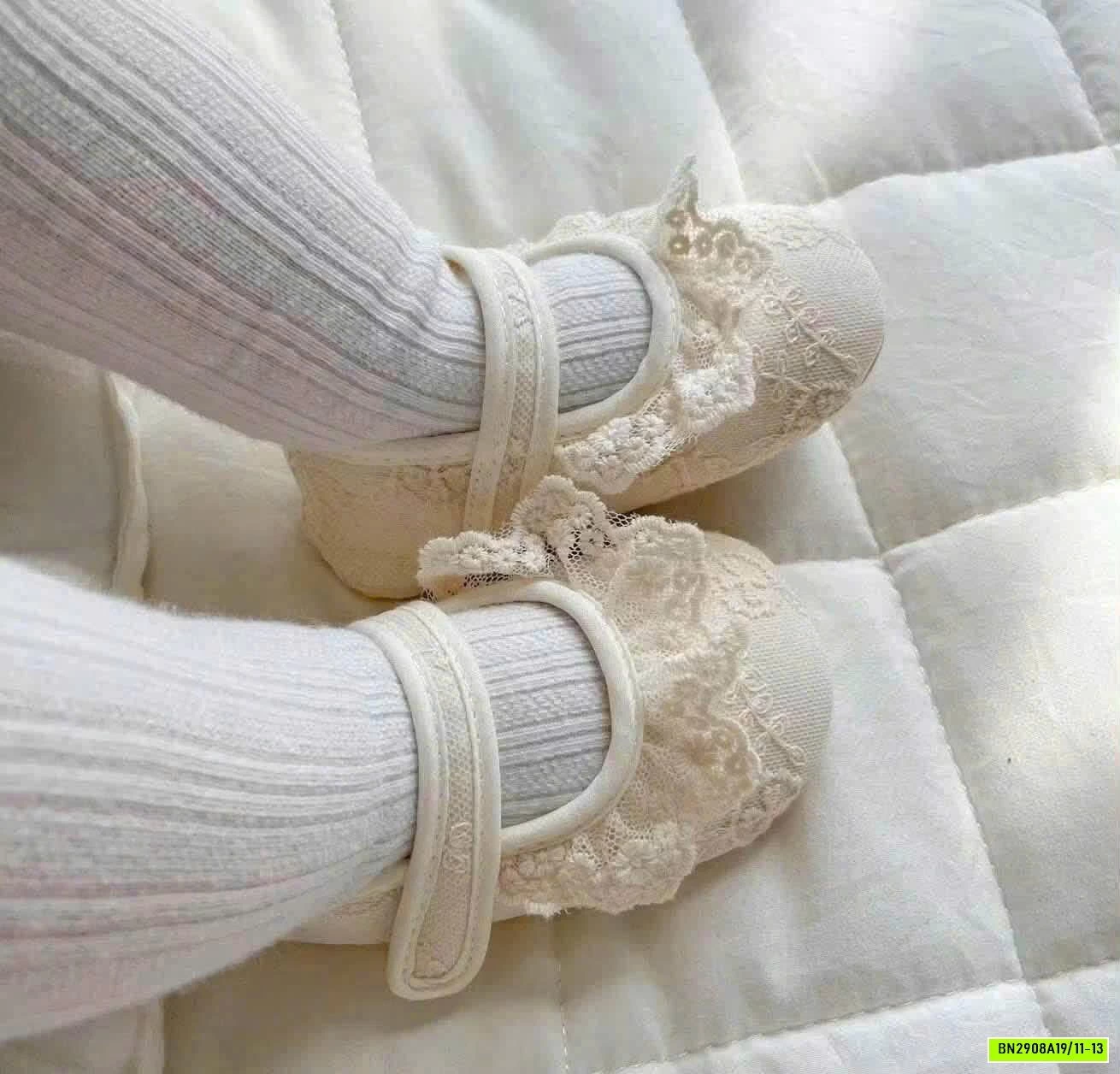 GIÀY TẬP ĐI TIỂU THƯ