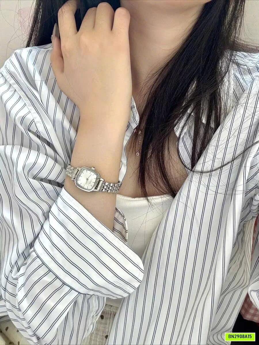 ĐỒNG HỒ NỮ MẶT VUÔNG NHỎ XINH