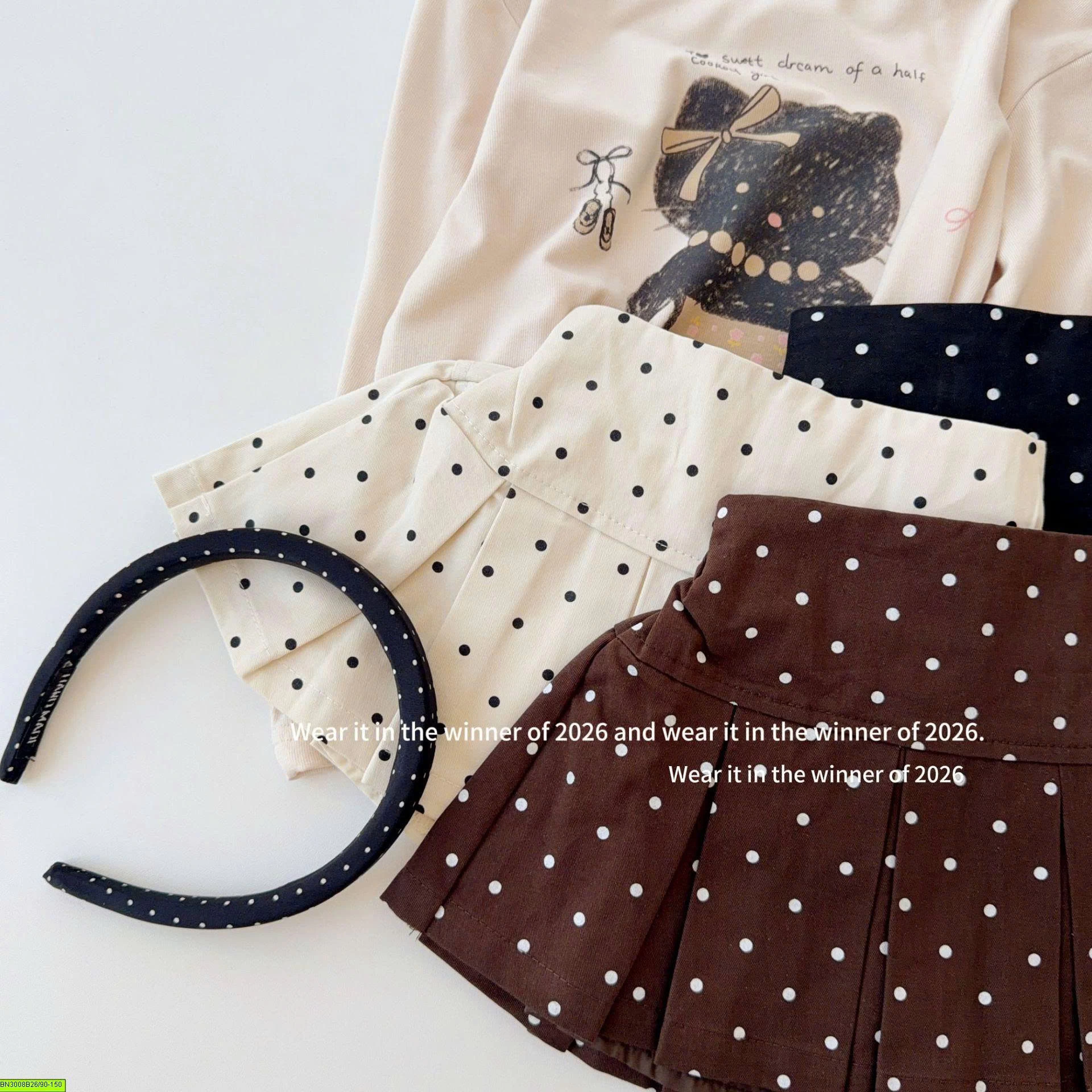CHÂN VÁY CHẤM BI XẾP LY
