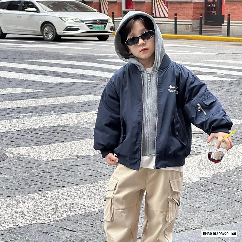 KHOÁC TRẦN BÔNG LIỀN MŨ 24A126 AMBB