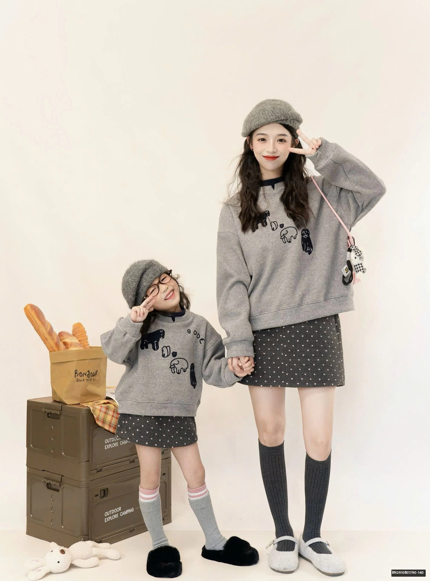 SÉT ÁO LEN XÁM MIX CHÂN VÁY CHẤM BI