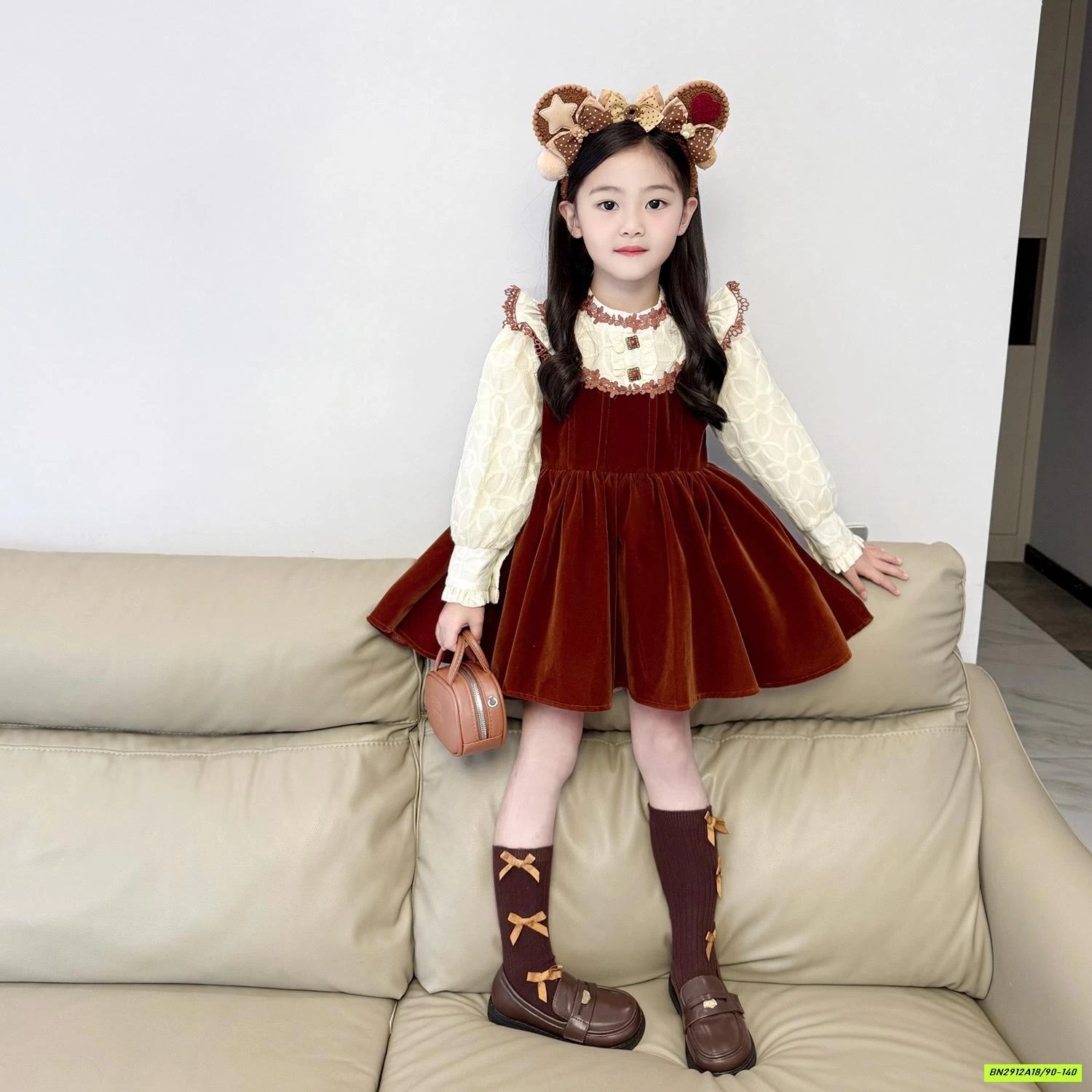 ĐẦM ĐỎ NHUNG PHỐI CỔ SƠ MI LÓT NHUNG