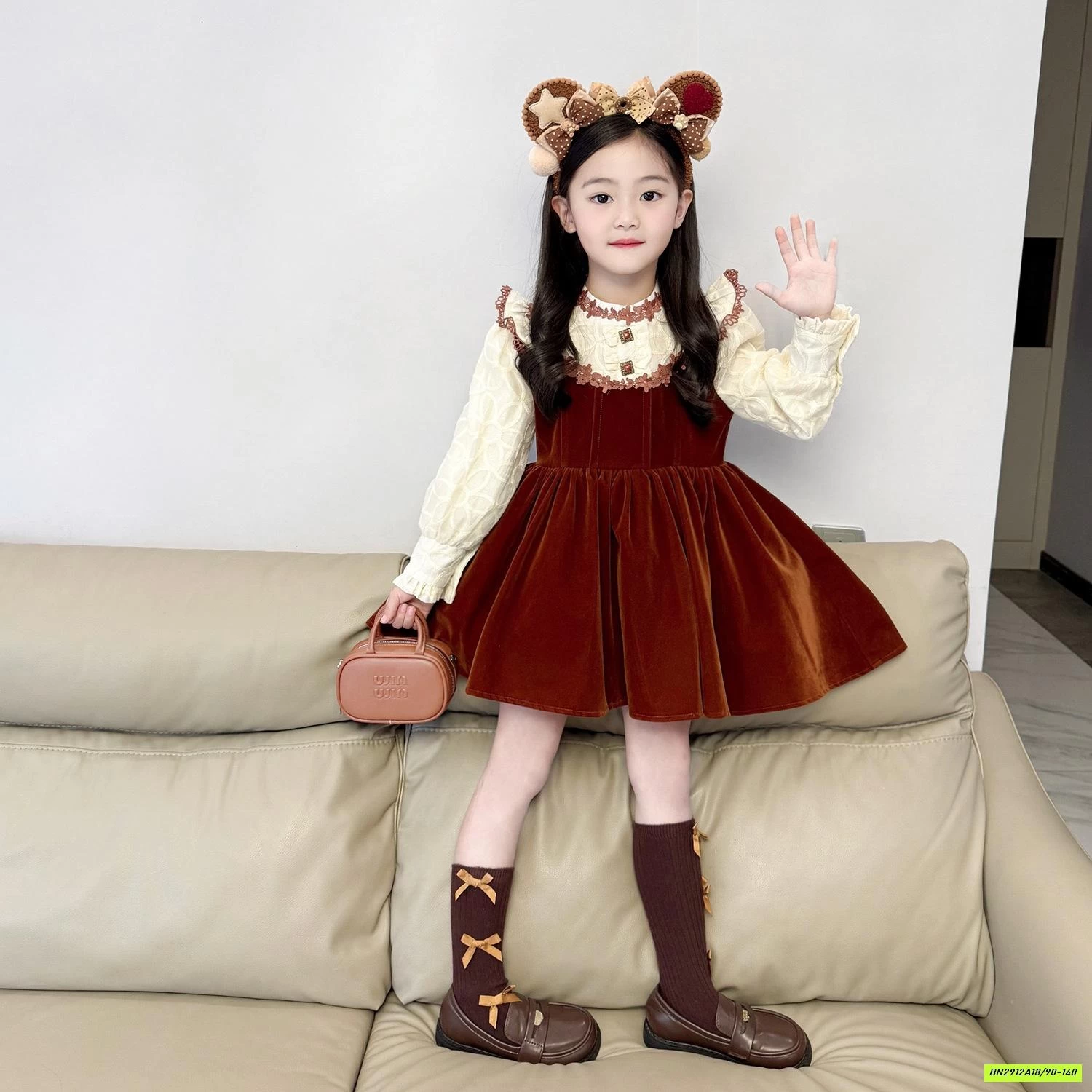 ĐẦM ĐỎ NHUNG PHỐI CỔ SƠ MI LÓT NHUNG