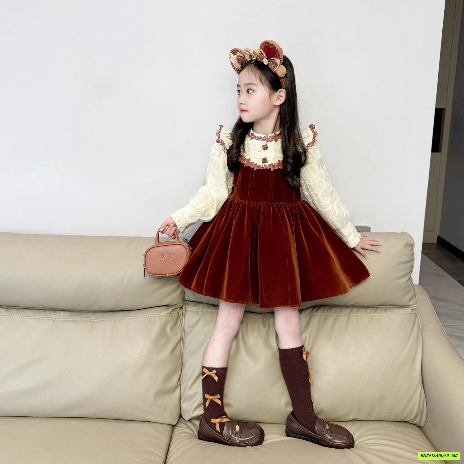 ĐẦM ĐỎ NHUNG PHỐI CỔ SƠ MI LÓT NHUNG