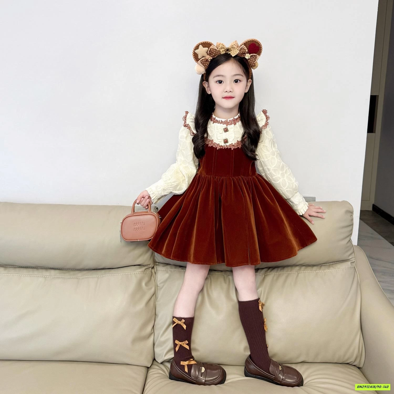 ĐẦM ĐỎ NHUNG PHỐI CỔ SƠ MI LÓT NHUNG