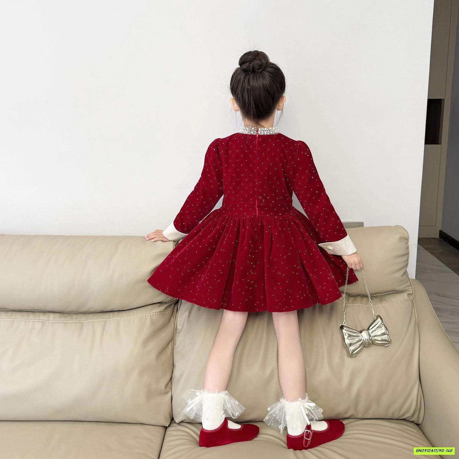 ĐẦM ĐỎ NHUNG BLING CỔ NGỌC LÓT NHUNG