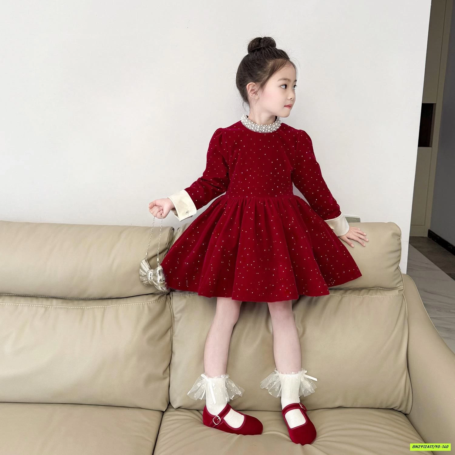 ĐẦM ĐỎ NHUNG BLING CỔ NGỌC LÓT NHUNG