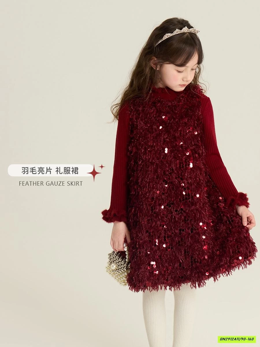 ĐẦM ĐỎ BLING TRẦN TRÁM AMBB