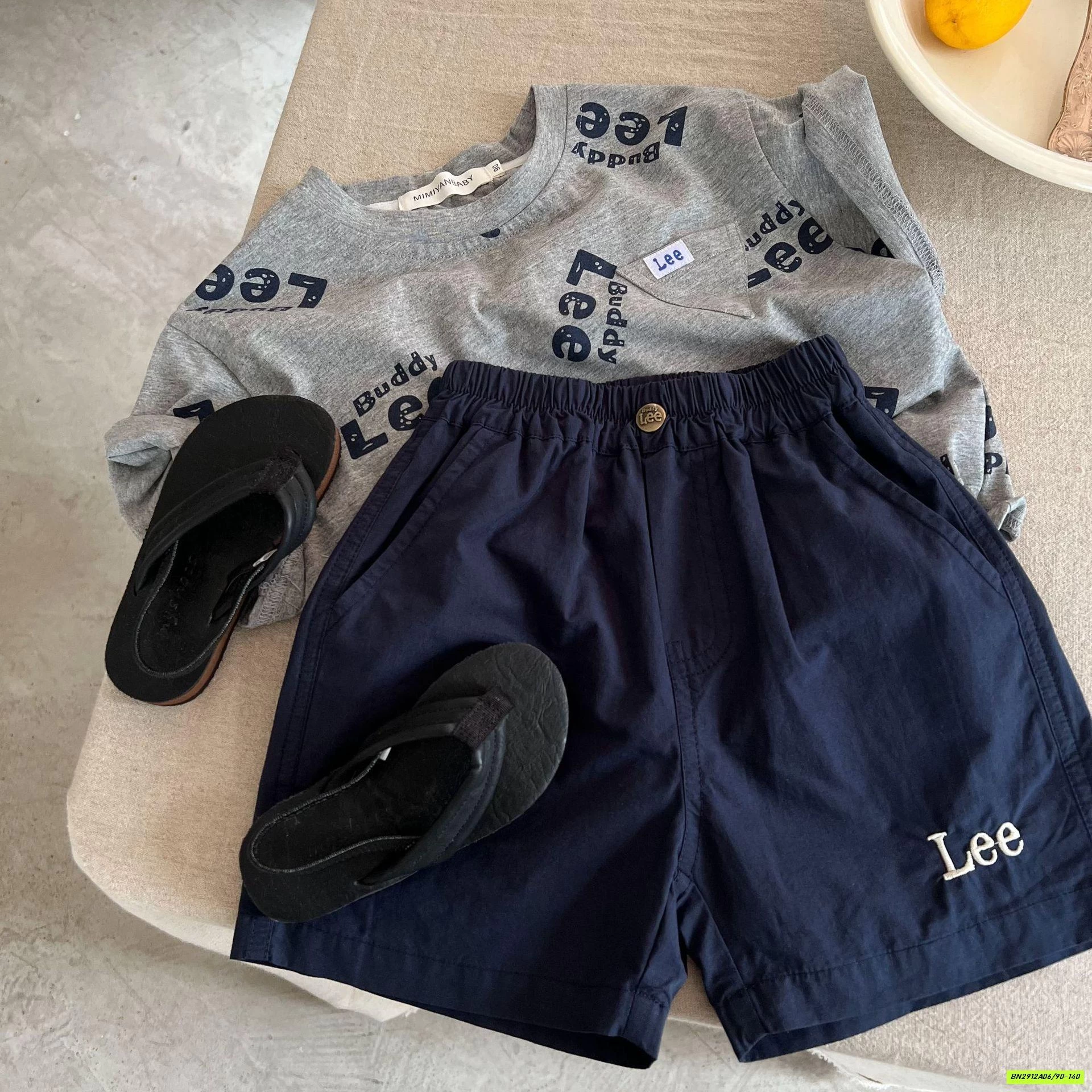 SHORT THÔ MỀM THÊU CHỮ LEE MMY