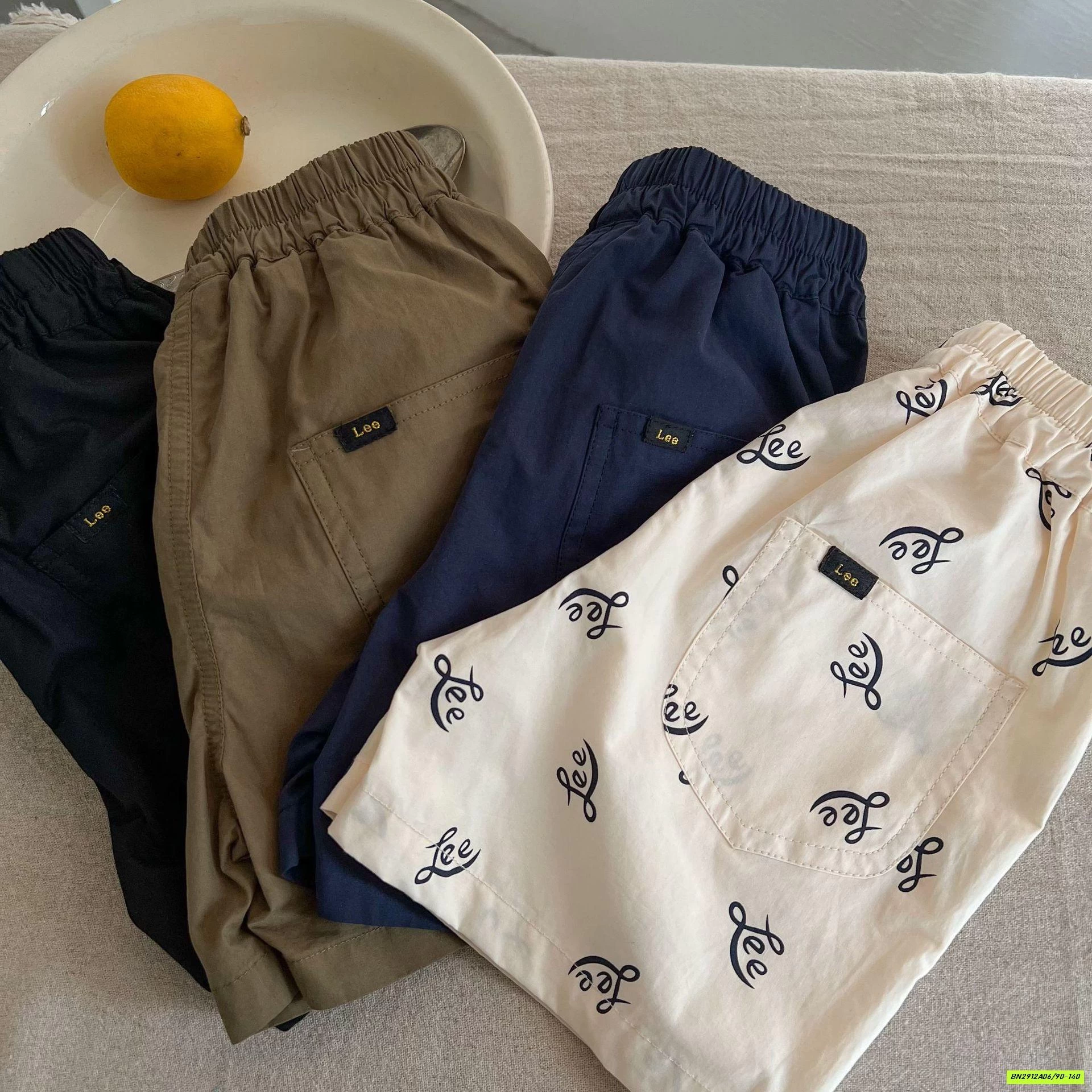 SHORT THÔ MỀM THÊU CHỮ LEE MMY