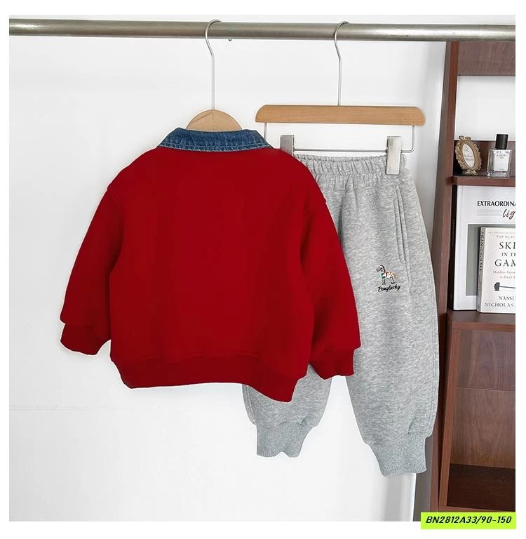 ÁO NỈ ĐỎ LÓT NHUNG CỔ JEANS CCM