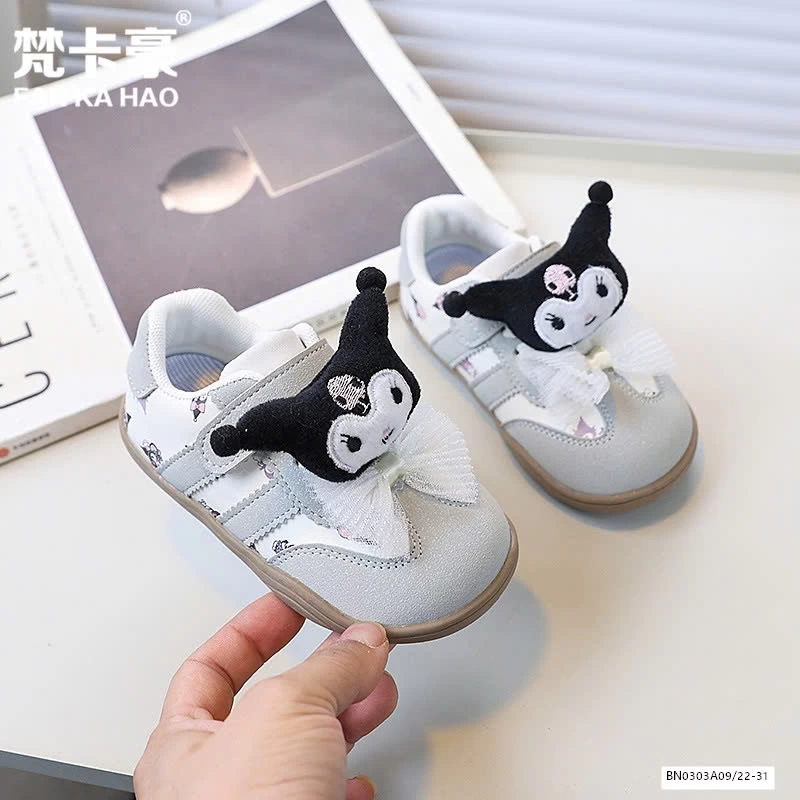 GIÀY THỂ THAO GẮN KUROMI