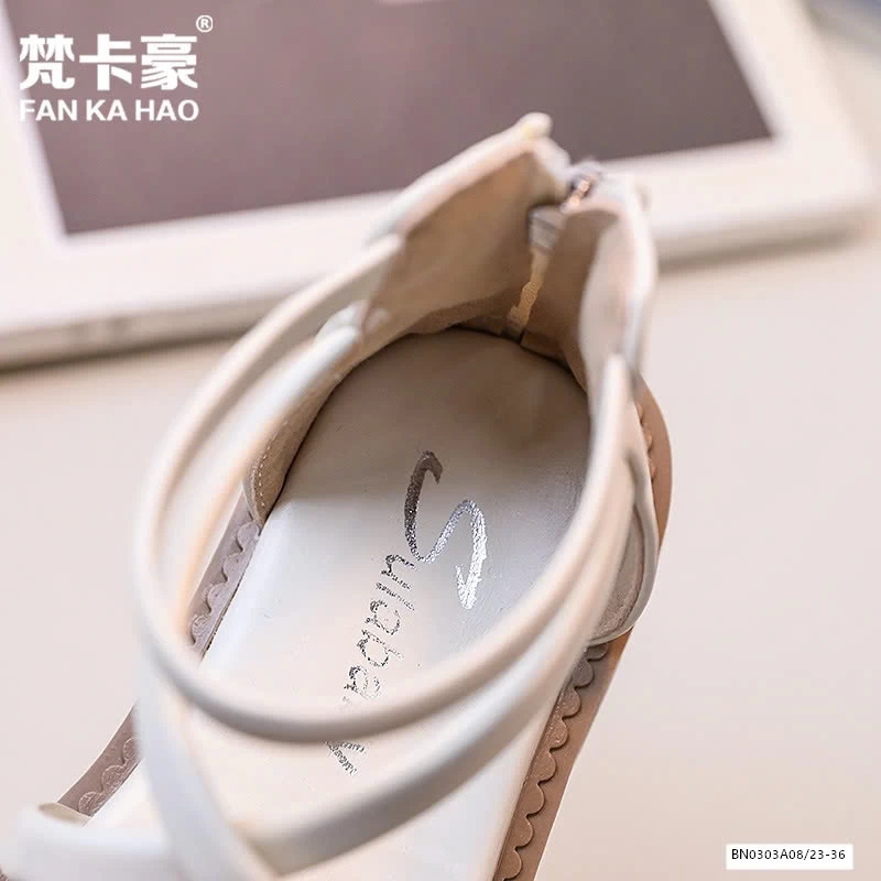 SANDAL CHIẾN BINH GẮN HOA