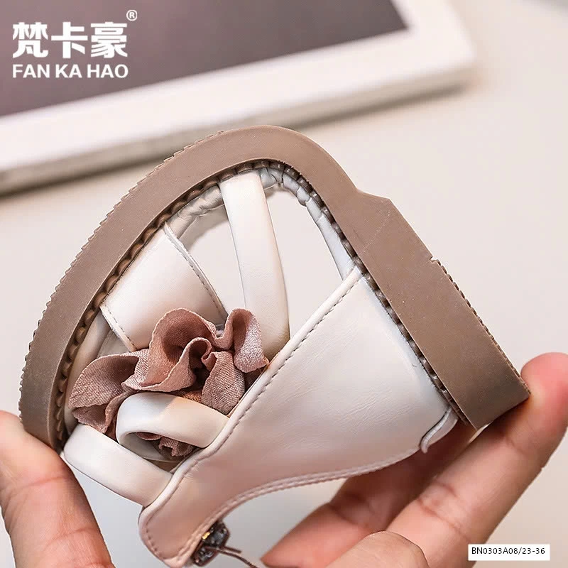 SANDAL CHIẾN BINH GẮN HOA