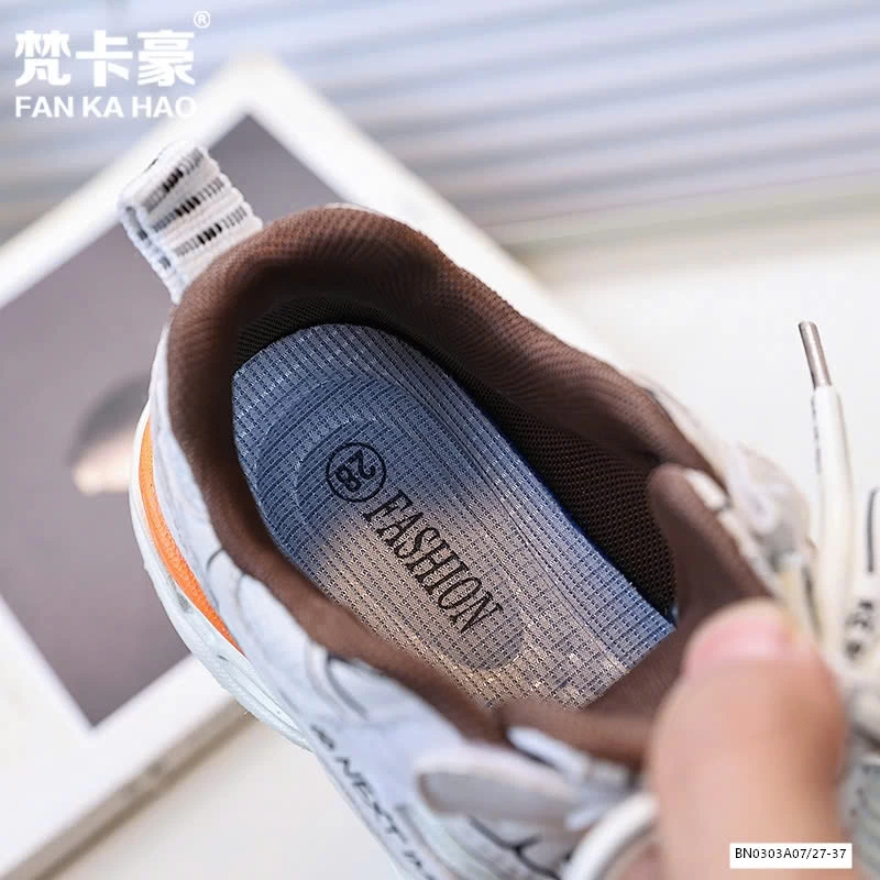 GIÀY THỂ THAO THOÁNG KHÍ PHỐI MÀU