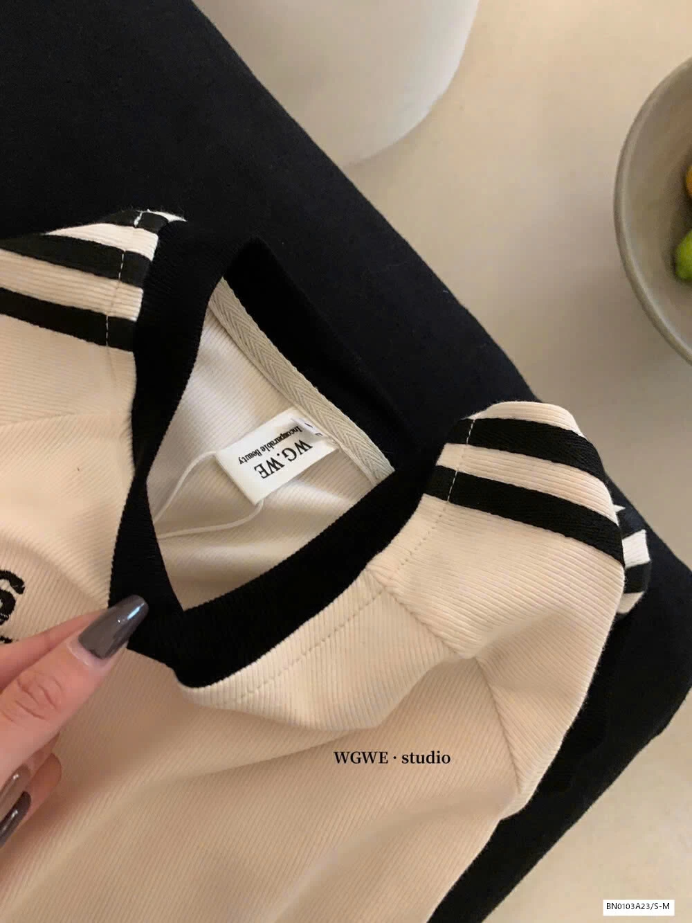 ÁO THUN SỌC VAI WG.WE