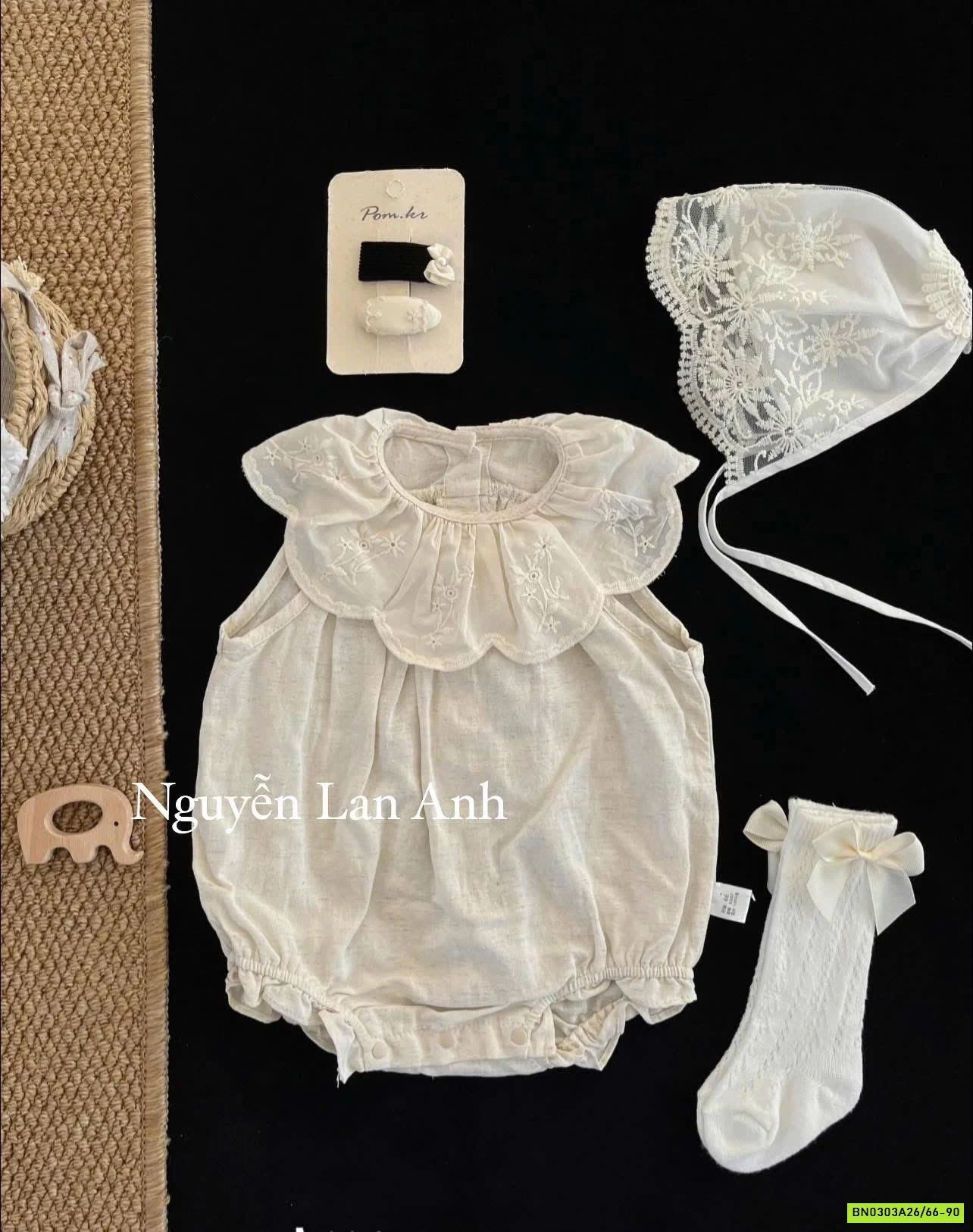 BODY ĐŨI CỔ CÁNH HOA