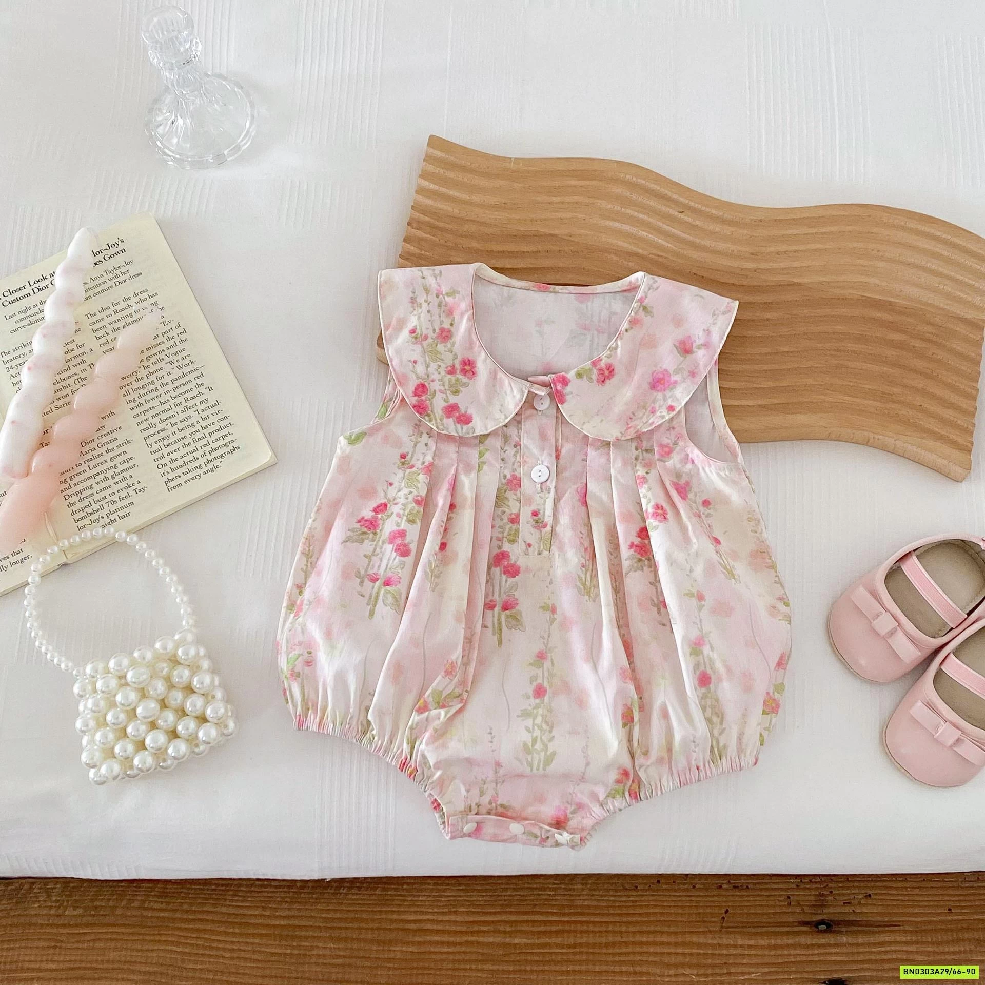 BODY HOA SÁT NÁCH CỔ SEN