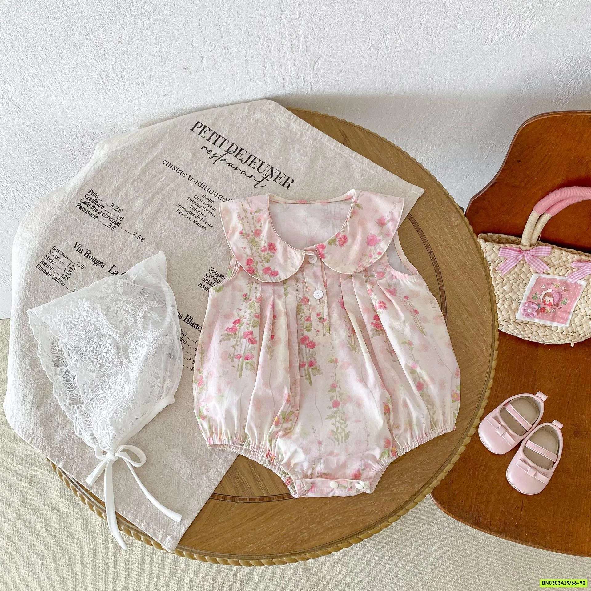 BODY HOA SÁT NÁCH CỔ SEN