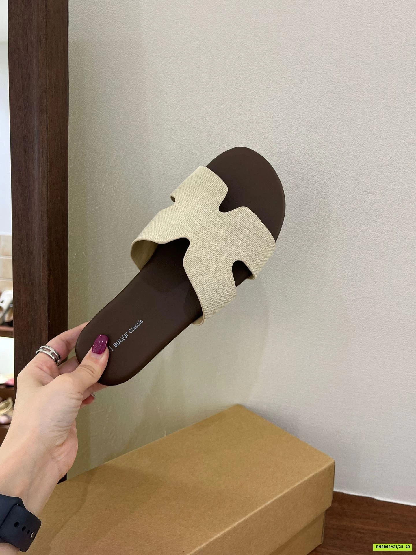 DÉP LÊ QUAI CHỮ H ĐẾ BỆT