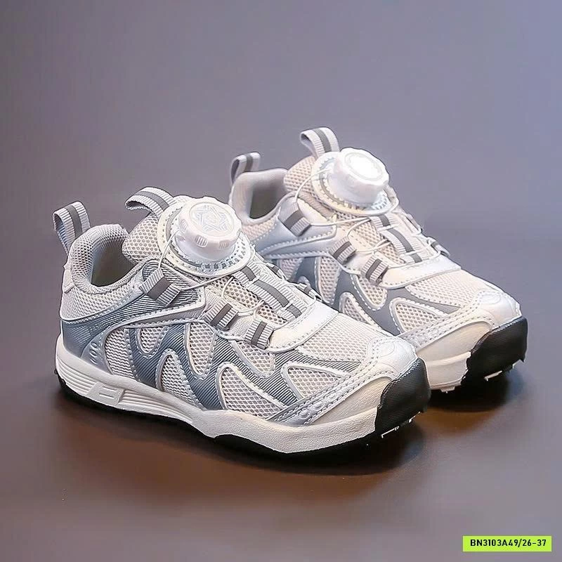 GIÀY THỂ THAO THÔNG HƠI KHÓA XOAY