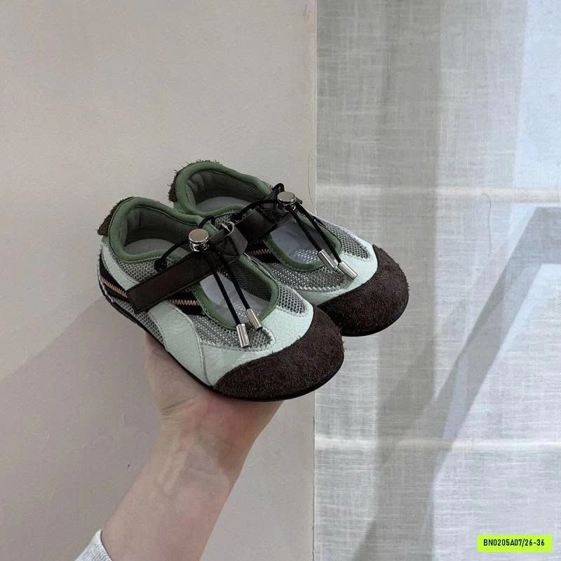 GIÀY THỂ THAO CÁCH ĐIỆU CHO BÉ