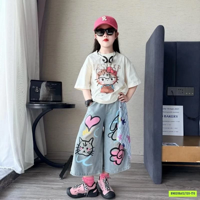 ÁO THUN MÈO MIXX JEANS LỠ TRÁI TIM