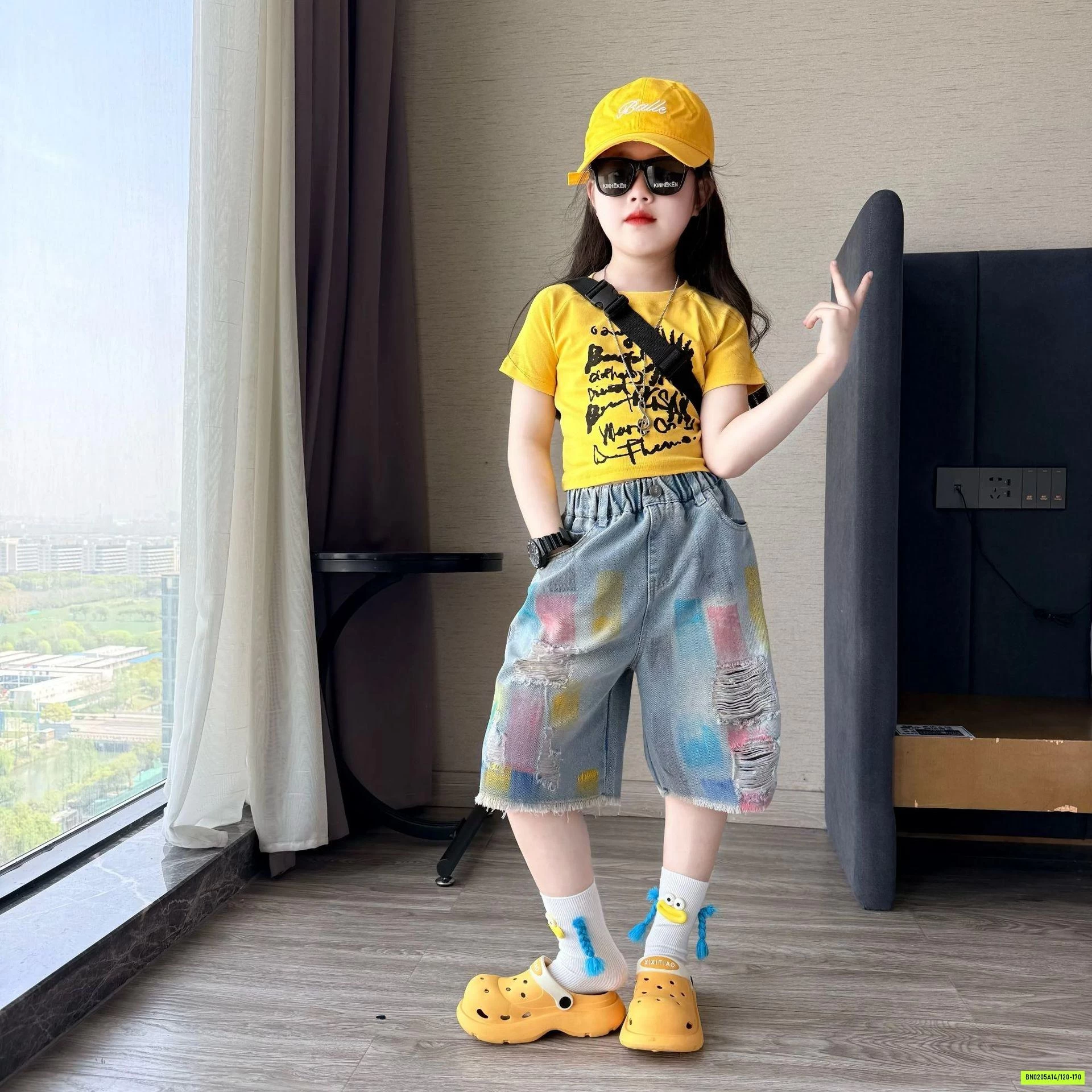 CROPTOP VÀNG MIX JEANS SẮC MÀU