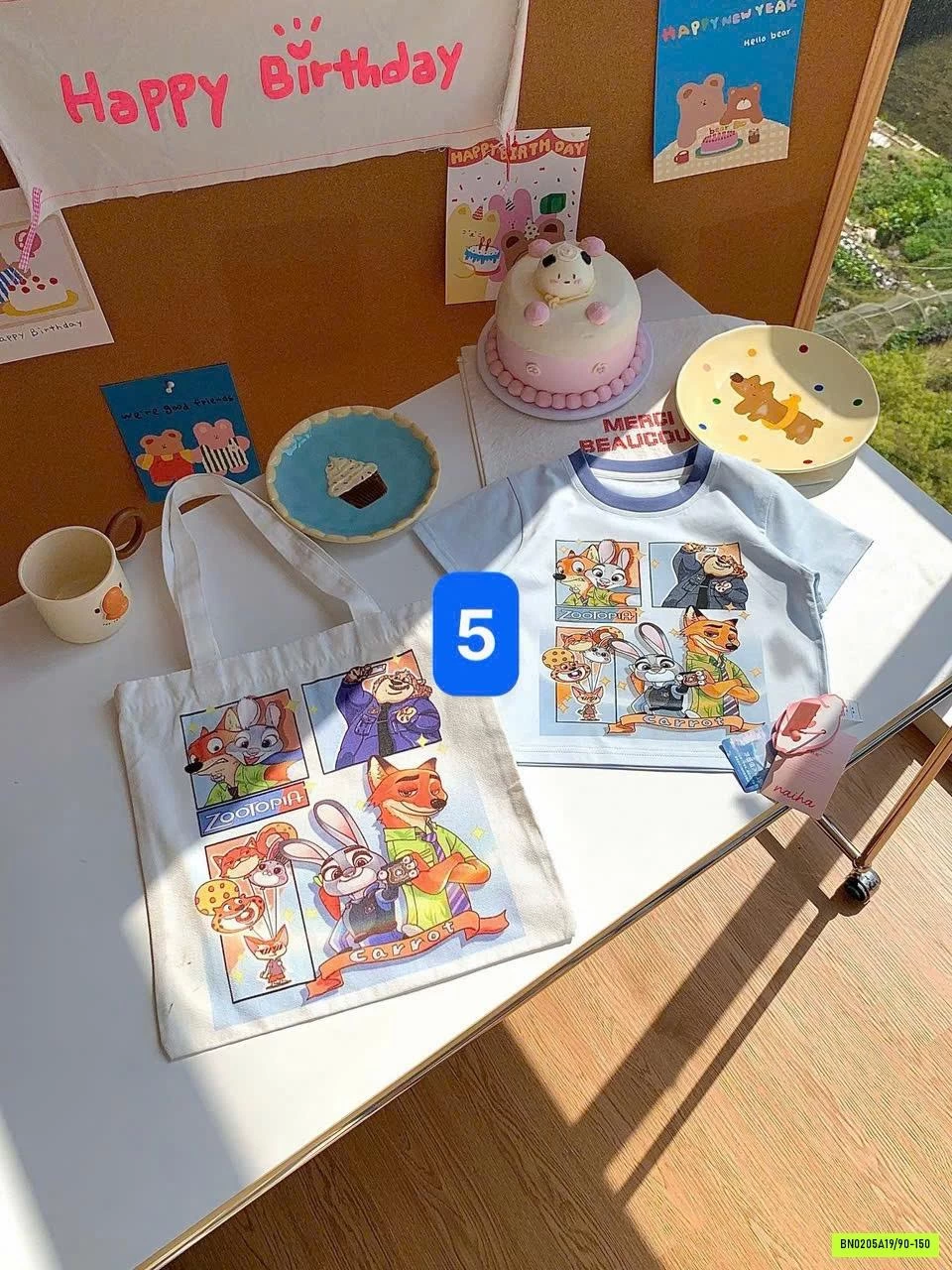 ÁO THUN HOẠT HÌNH KÈM TÚI ĐỰNG HONEY