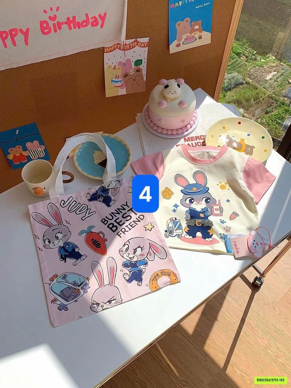 ÁO THUN HOẠT HÌNH KÈM TÚI ĐỰNG HONEY