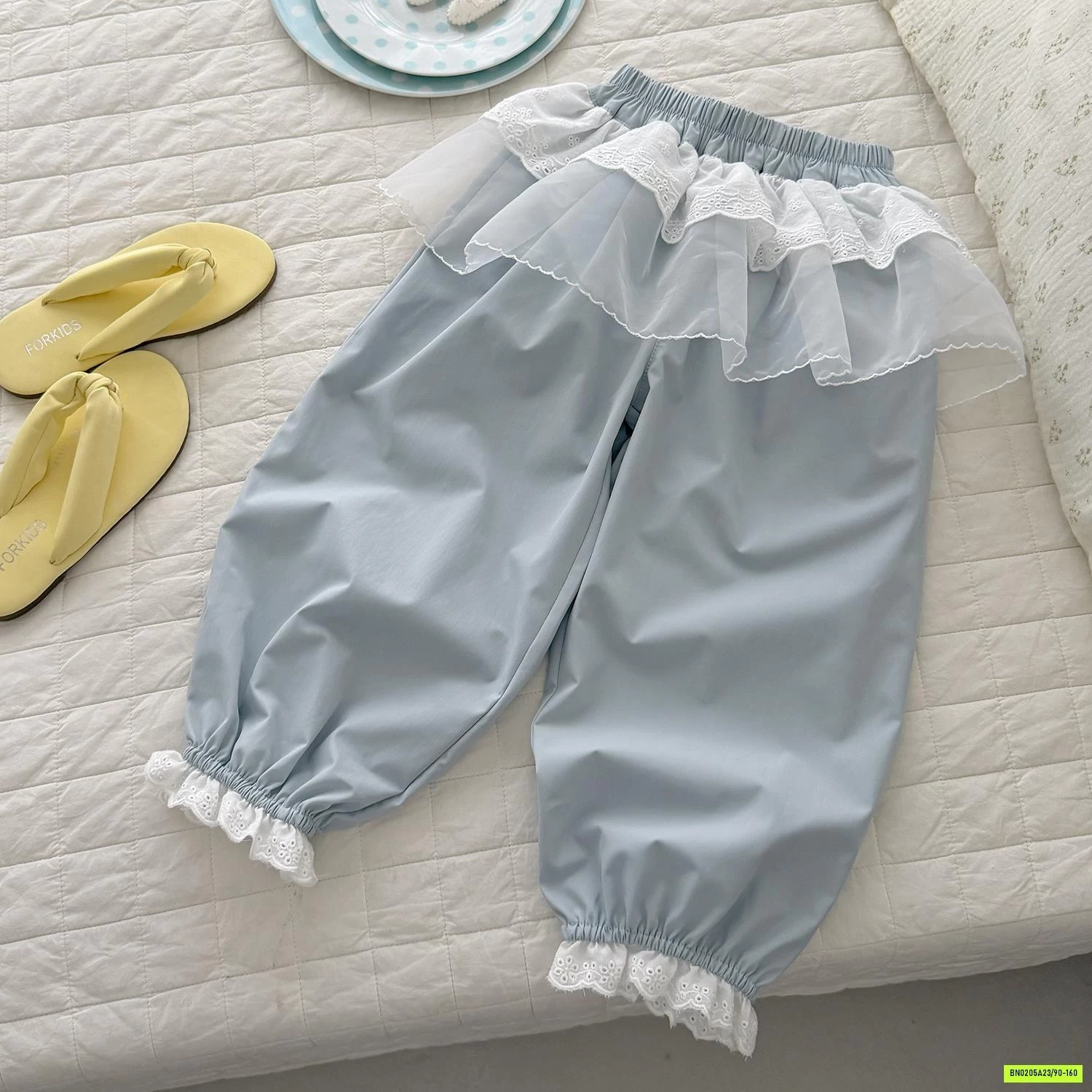 QUẦN BOM VIỀN REN