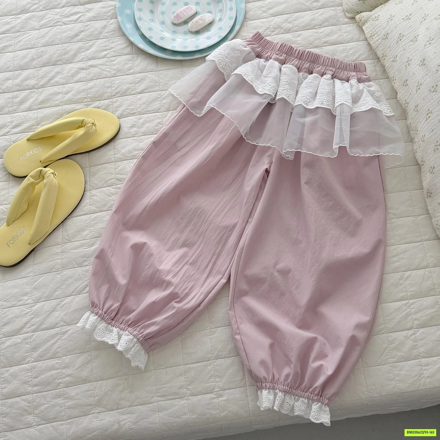 QUẦN BOM VIỀN REN