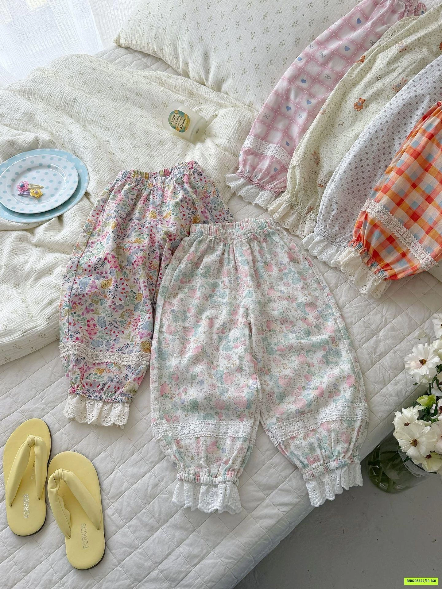 QUÀN BOM HOA CHỐNG MUỖI VIỀN REN