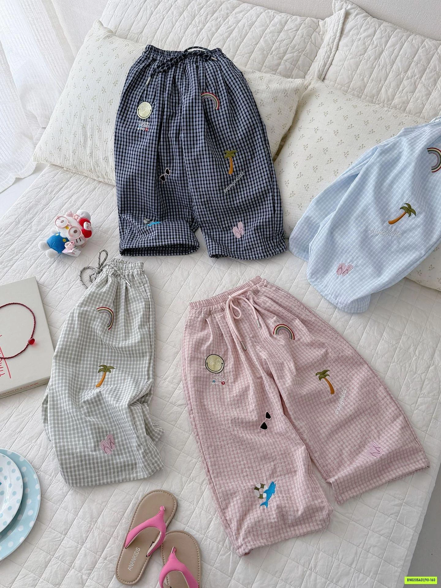 QUẦN CARO THÊU HÌNH